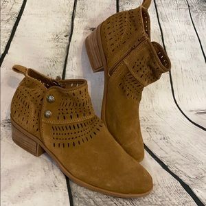 baretraps georgia booties